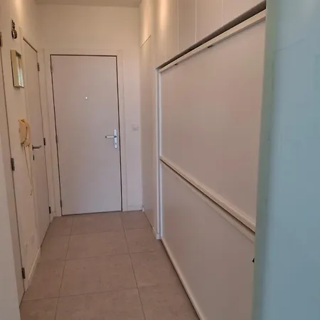 Apartment Met Zeezicht *